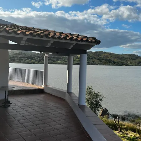 Magnifica Casa A Orillas Del Guadiana Holiday home *