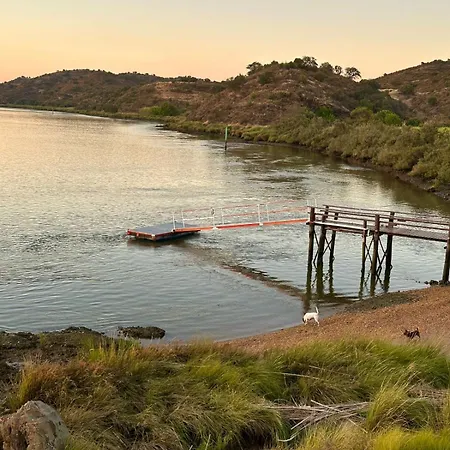 Magnifica Casa A Orillas Del Guadiana Holiday home