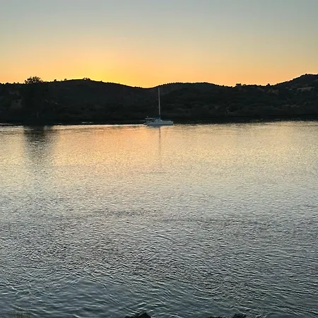 Magnifica Casa A Orillas Del Guadiana Holiday home
